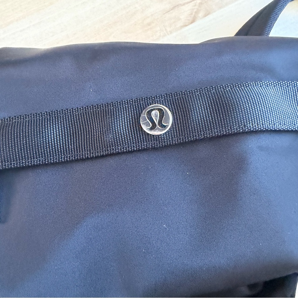 Lululemon Wunderlust Backpack Mini 14L - Picture 5 of 12
